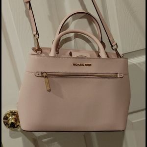 NWT Micheal Kors Pastel Pink Haillee bag